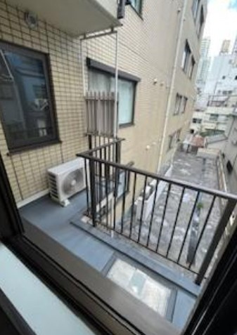 【バルコニー】