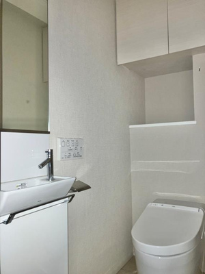 【トイレ】 | オープンレジデンシア千駄木 | 千駄木の賃貸物件。
「オープンレジデンシア千駄木」のことなら(株)メイワ・エステートへお任せください。