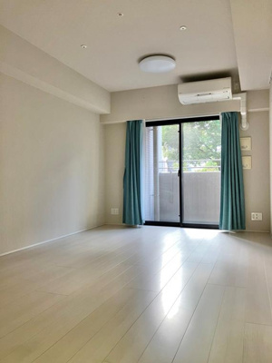 【寝室】 | オープンレジデンシア千駄木 | 千駄木の賃貸物件。
「オープンレジデンシア千駄木」のことなら(株)メイワ・エステートへお任せください。