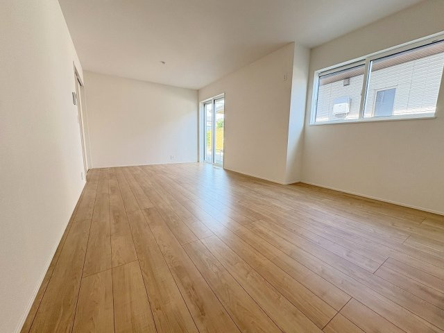 八潮市八潮7丁目　新築戸建　全2棟　1号棟の居間・リビング|同施工会社の参考写真になります。