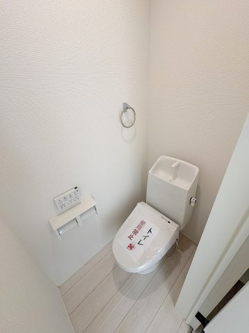 八潮市八潮7丁目　新築戸建　全2棟　1号棟のトイレ|2階のトイレです