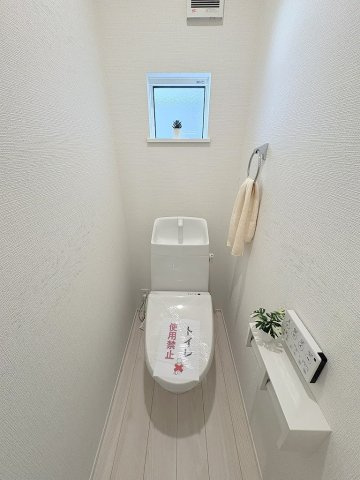 八潮市八潮7丁目　新築戸建　全2棟　1号棟のトイレ|1階のトイレです