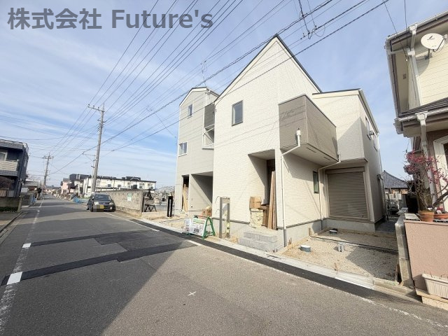 八潮市八潮7丁目　新築戸建　全2棟　1号棟の前面道路含む現地写真|前面道路含む現地写真です。