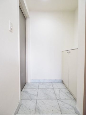 【玄関】 | カッシア神田レジデンス