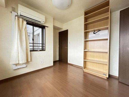 野村覚王山ヒルズの洋室|洋室5.3帖　別角度☆