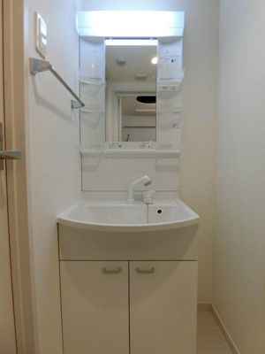 【洗面所】 | リブリ・Luna-mare | 脱衣スペースもあります