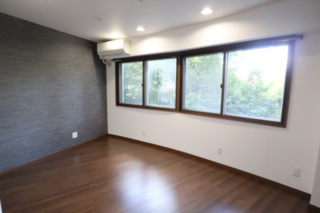 欅コートの洋室