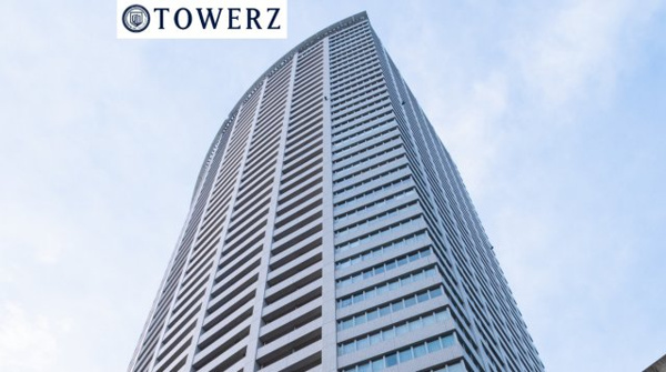 【外観】 | 【外観】福島のほたるまちを代表するタワーマンション！物件を囲む緑のゲートでお出迎えしてくれます☆