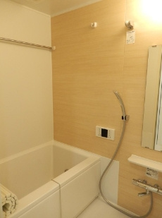 【浴室】 | BHテラス東中野 | 追い焚き機能、浴室乾燥機付きバス。