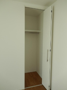 【収納】 | BHテラス東中野 | クローゼット完備。