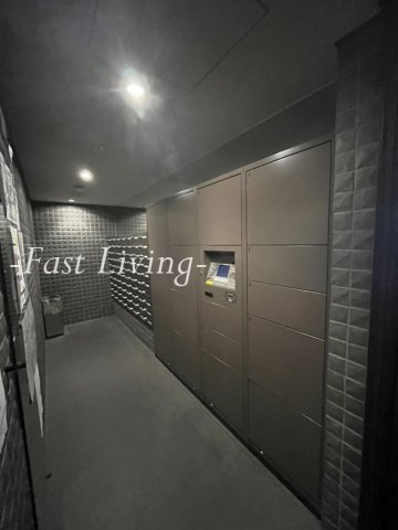 パークキューブ春日安藤坂のロビー