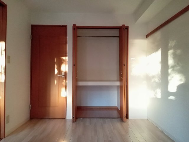 川崎市多摩区菅５丁目の賃貸マンションの寝室