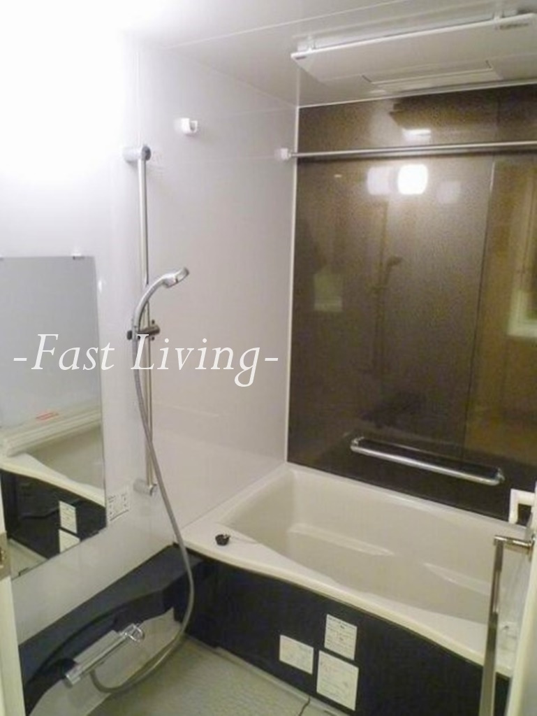 メゾンカルム本郷の浴室