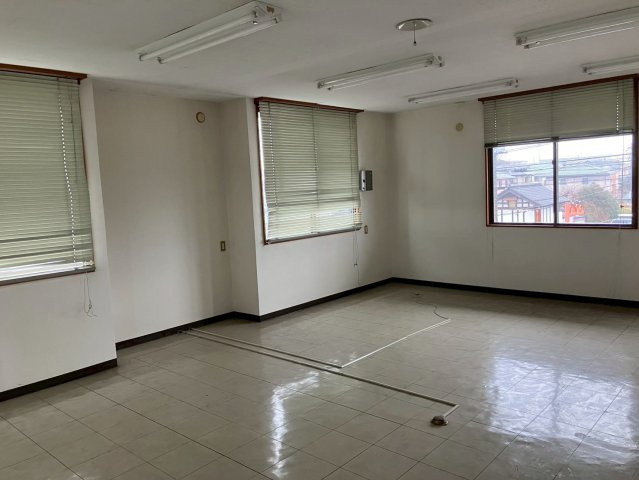 三田寺テナントのロビー