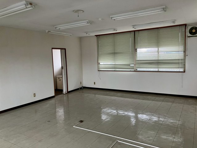 三田寺テナントの居間・リビング