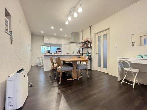 知多郡武豊町大字冨貴字外面の居間・リビング|2階　リビング別角度♪