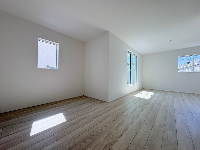 八潮市八潮7丁目　新築戸建　全2棟　2号棟の居間・リビング|人目を気にせず生活できる2階リビングです