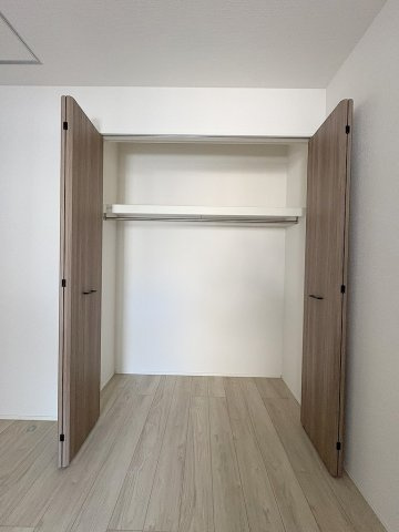 八潮市八潮7丁目　新築戸建　全2棟　2号棟の収納|大切な衣類を収納できるクローゼット完備