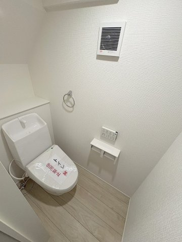 八潮市八潮7丁目　新築戸建　全2棟　2号棟のトイレ|1階のトイレです