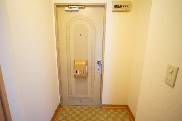 生駒ビューハイツの玄関