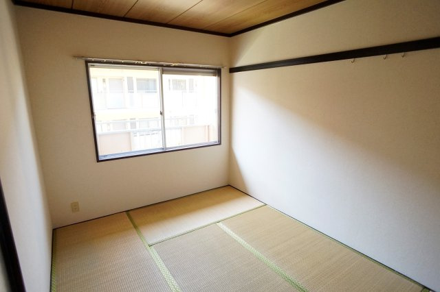 生駒ビューハイツの和室