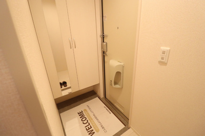 【玄関】 | Dog wood