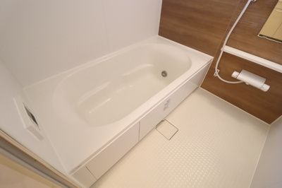 【浴室】 | Dog wood