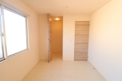 【寝室】 | Dog wood