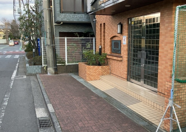 【外観】 | ライオンズマンション町田南 | マンションの外観は非常に重要なポイントです！外観の善し悪しは資産価値に大きな影響を与えます。外観のいいマンションを購入することで、高値で売却がしやすく、買い手が見つかりやすいというメリットがあります。