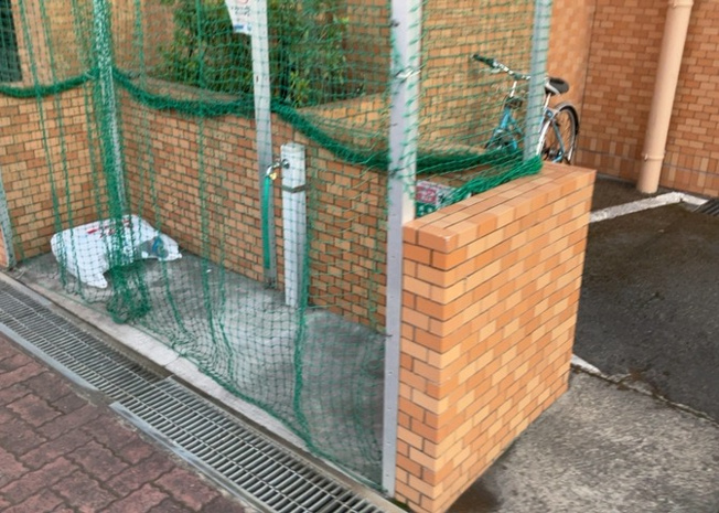 【設備】 | ライオンズマンション町田南 | 共有部分は、住民なら誰もが使える設備のこと。例えば駐車場やエレベーター、インターネット設備、セキュリティ設備などがあります。他にも、マンションの廊下・外部階段やエントランス・ゴミ置き場などがあります。