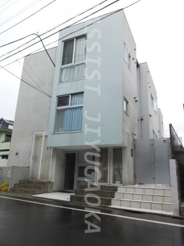 ニューディレクトレジデンス学芸大学の外観