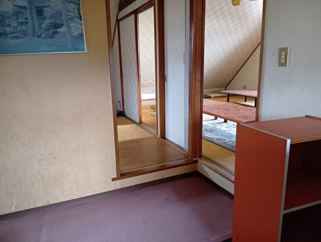 売中古戸建　富士市三ツ沢の内装|3階の和室はお座敷になっています。団体客にも対応できますね。