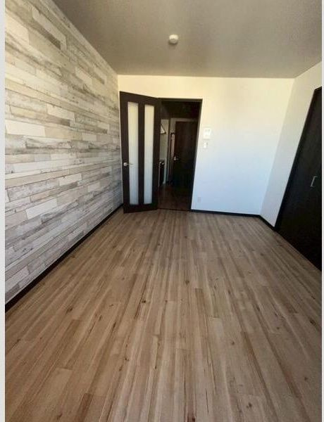 ブライト東住吉の洋室