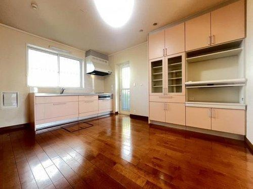 常滑市苅屋町1丁目の居間・リビング|ダイニングキッチン♪