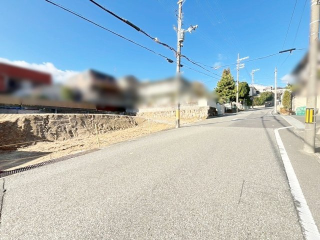 高座町 2号地の前面道路含む現地写真|前面道路は約7.6ｍあり、車でのお出かけや駐車も楽々