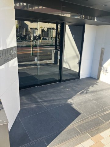 ＲＥＬＵＸＩＡ北赤羽のエントランス