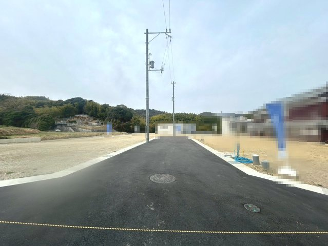 長岡京市金ヶ原金原寺2号地の前面道路含む現地写真|田園風景が広がる、眺望の良さが魅力です。