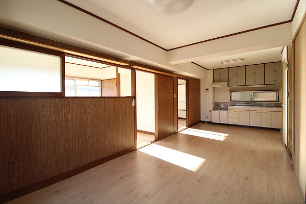 【居間・リビング】