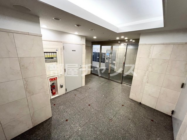 フィール大須のロビー