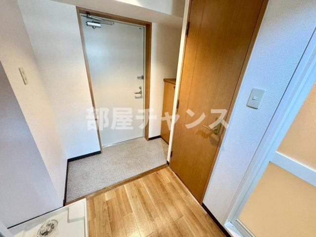 フィール大須の玄関