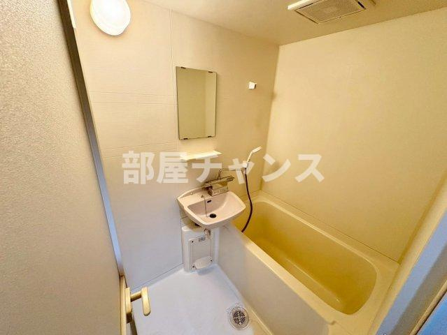 フィール大須の浴室