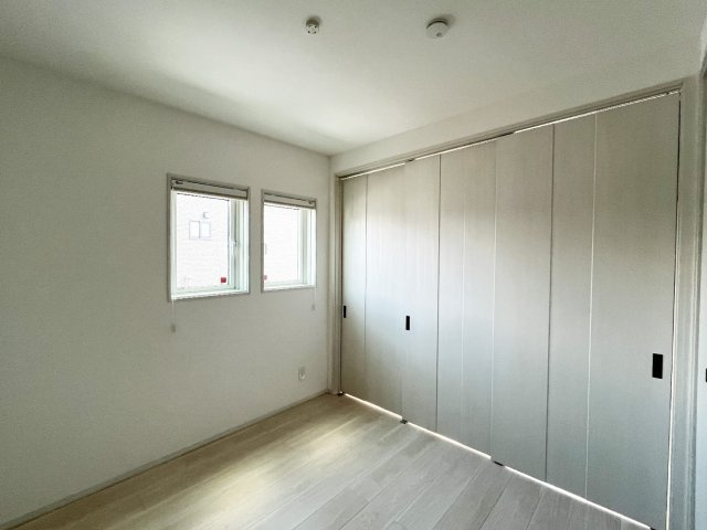 堺市西区戸建の洋室