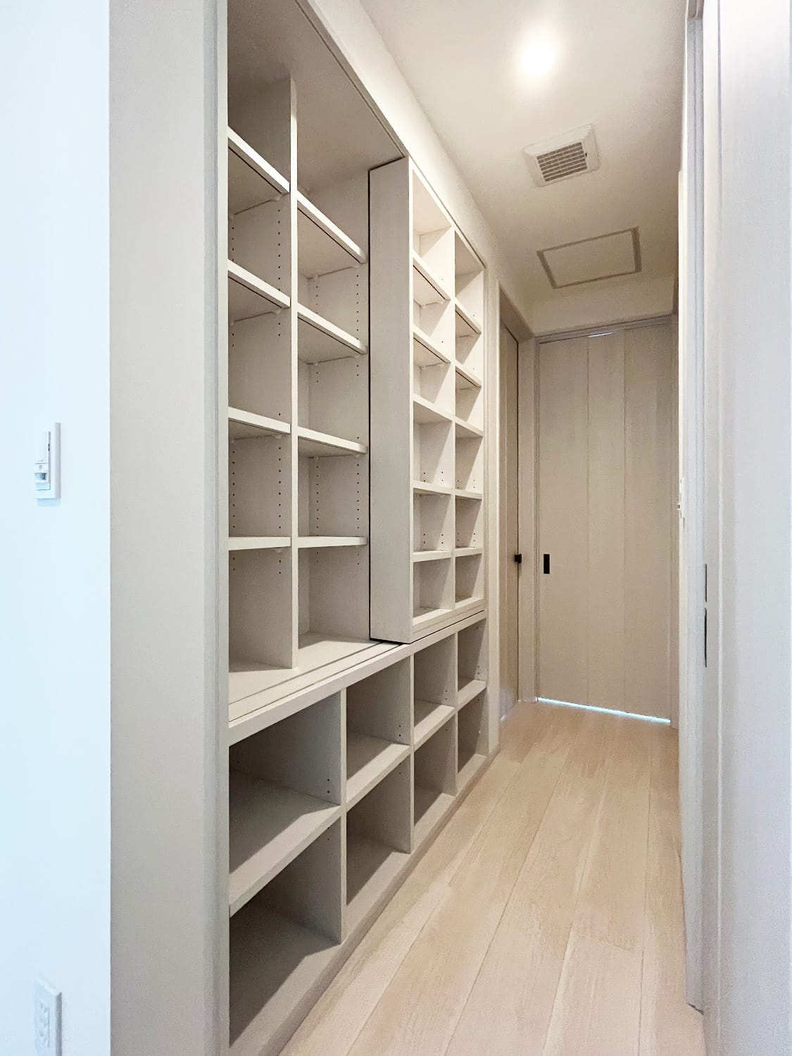 堺市西区戸建の収納|棚