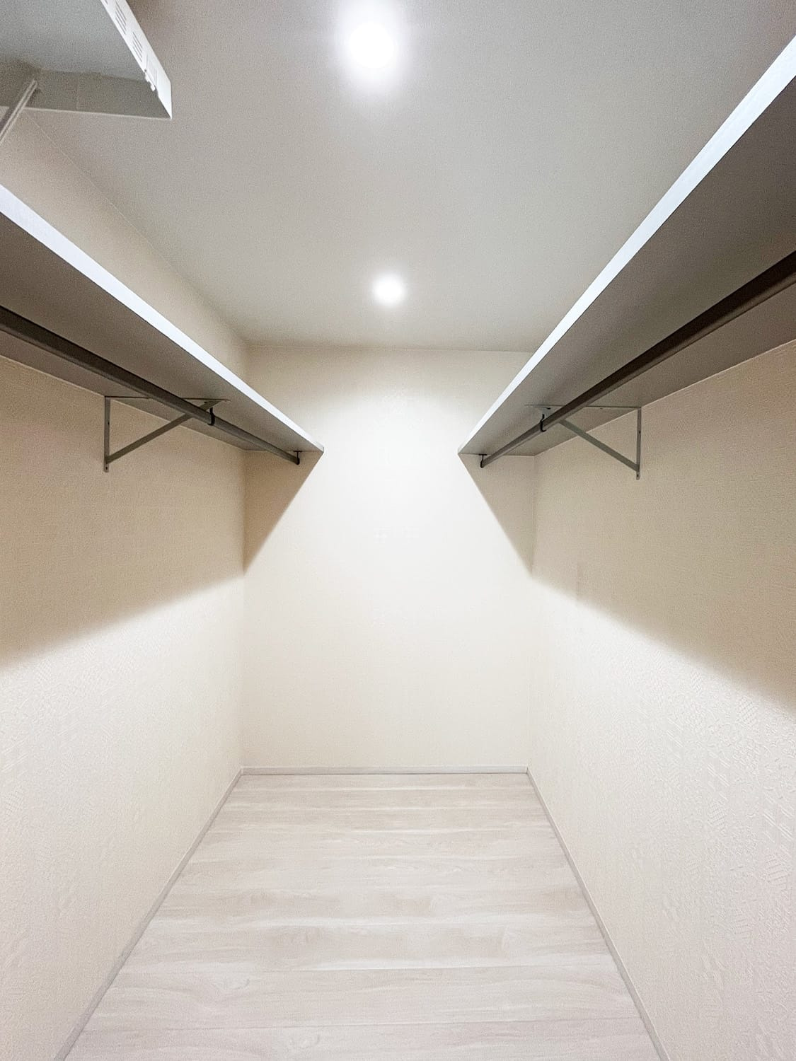 堺市西区戸建の収納|ウォークインクローゼット