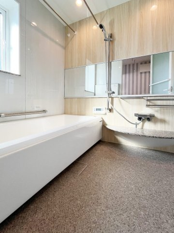 堺市西区戸建の浴室
