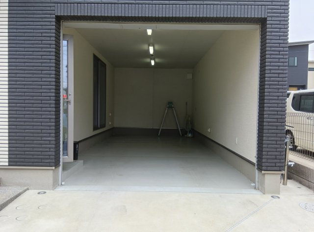 堺市西区戸建の駐車場