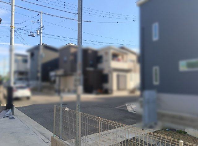 堺市西区戸建の前面道路含む現地写真|道路との接道間口約5.8ｍ