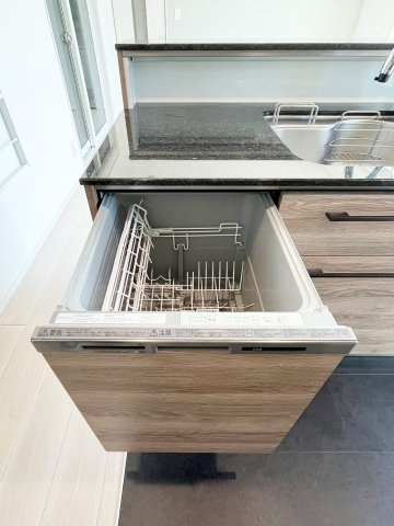 堺市西区戸建のキッチン|食器洗浄乾燥機