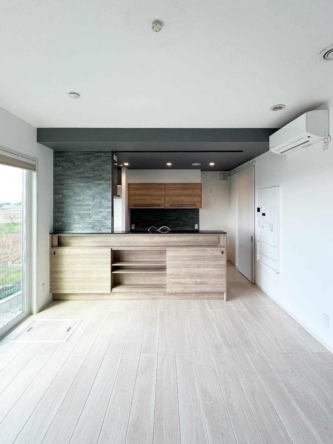 堺市西区戸建の居間・リビング