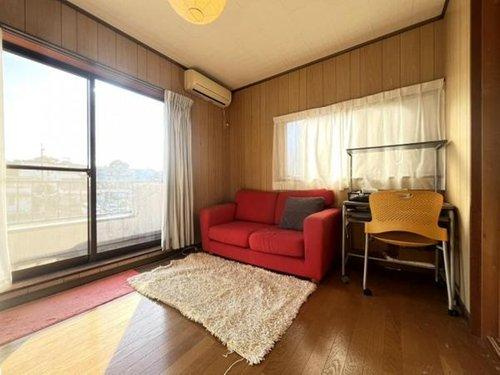 半田市出口町2丁目の洋室|2階洋室6帖♪（西側）